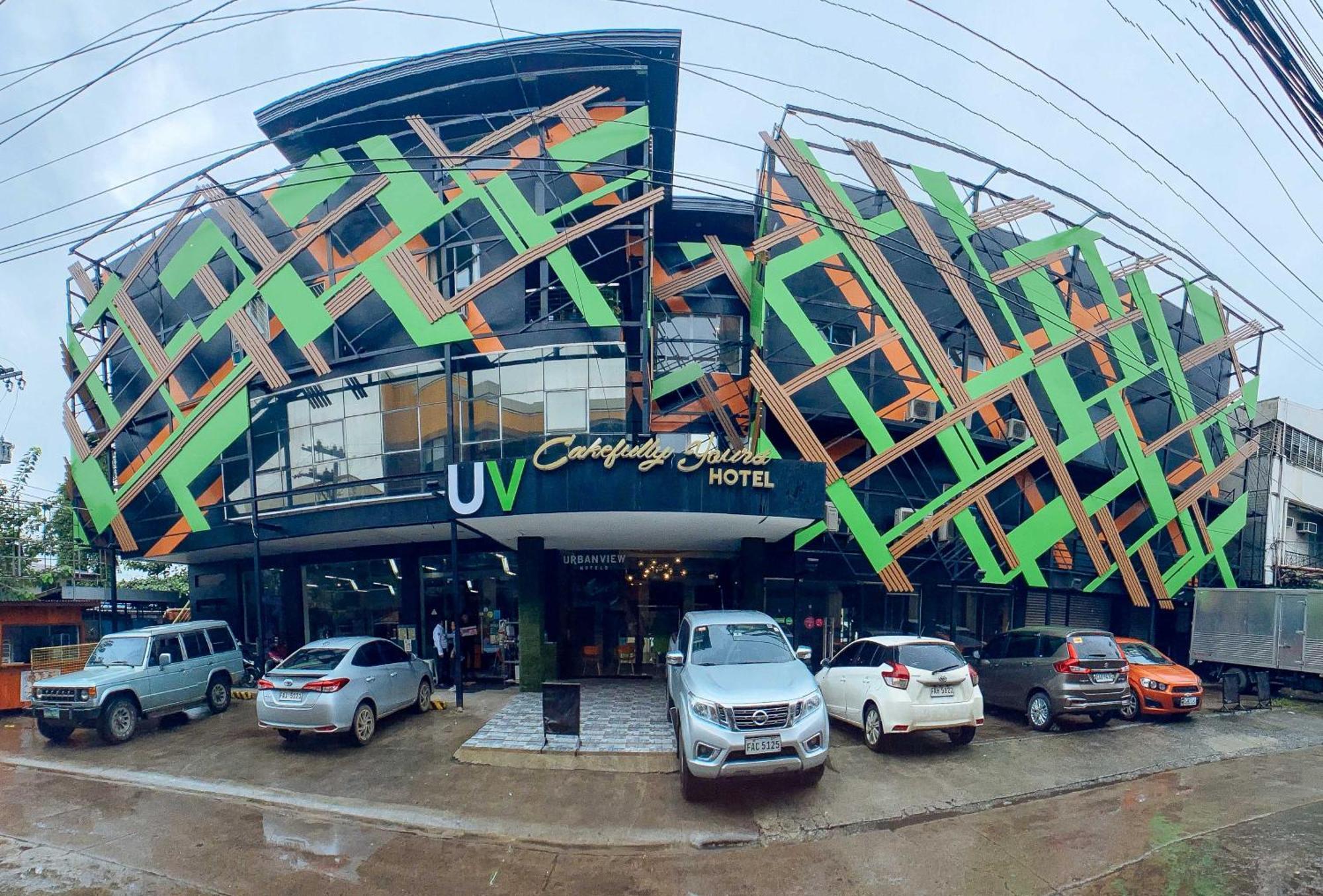 Urbanview At Lacson Street Bacolod City By Reddoorz Экстерьер фото